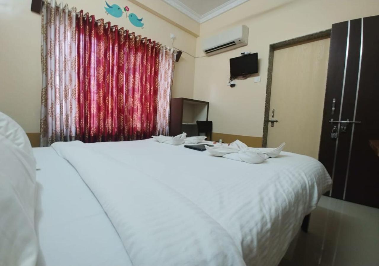 Hotel Yogiraj Shirdi Extérieur photo