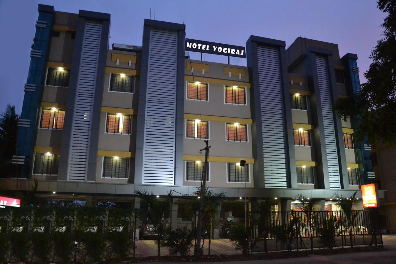 Hotel Yogiraj Shirdi Extérieur photo